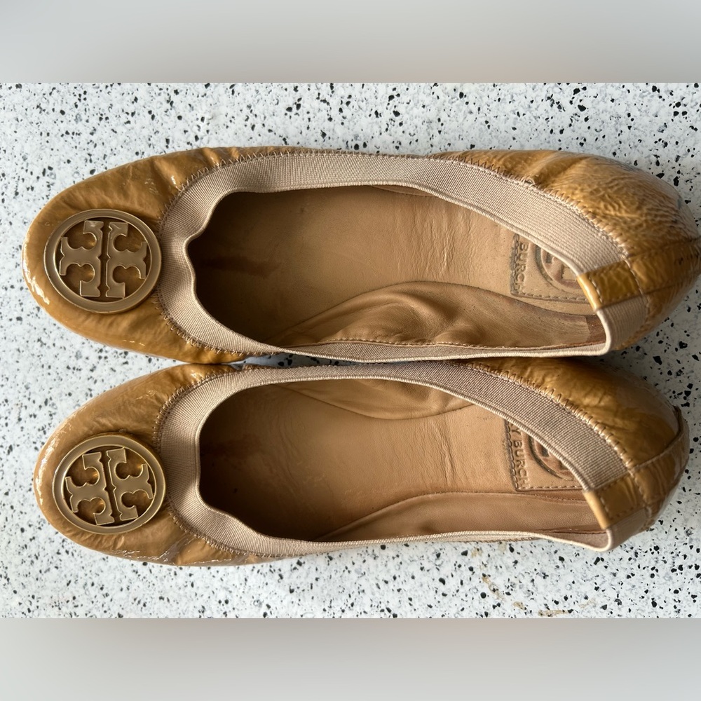 Tory Burch Camel Leather Flats/ Size 7.5